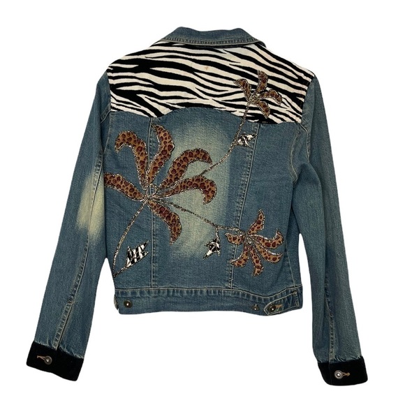VINTAGE DD New York Jean Jacket w/ Velvet Animal Print Embroidery Size Large - Picture 3 of 10